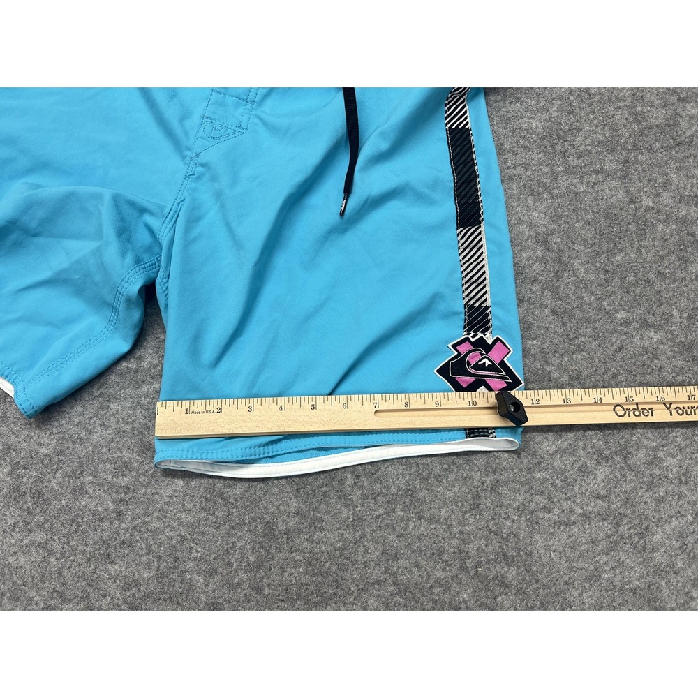 Quiksilver Board Shorts Mens 34 Blue X Patch Quick Dry Swim Trunks Surf Beach - Picture 6 of 9